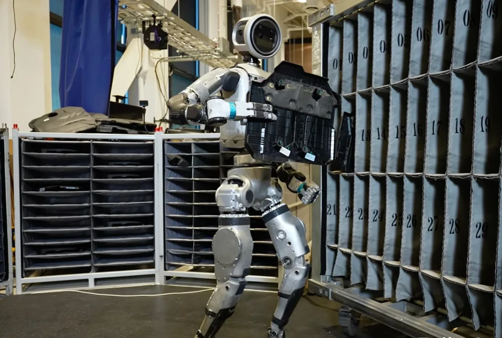 Boston Dynamics: robotokat építenek olyan feladatok elvégzésére, amelyeket az embereknek nem kellene elvégezniük