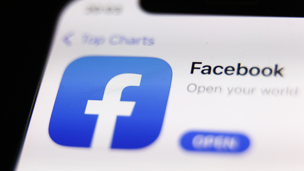Körülbelül tízezer letiltott felhasználó található a magyar kormány Facebook-oldalán