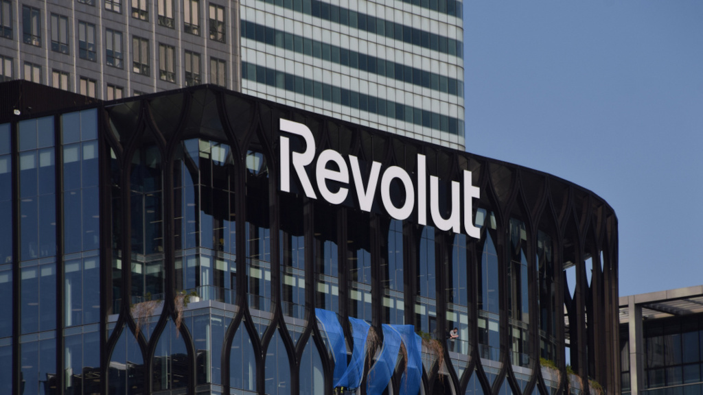 Teljesen leállt a Revolut, egyetlen funkció sem érhető el